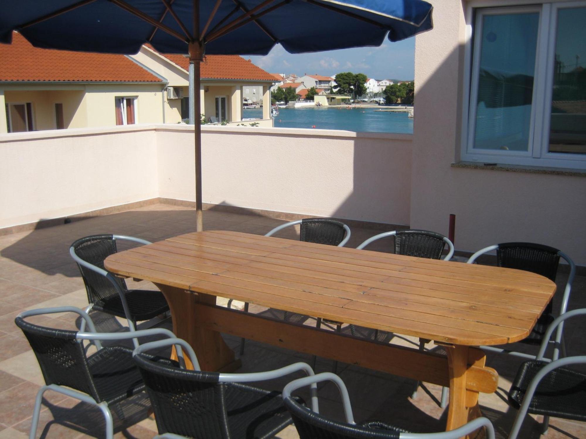 Apartments Jakovcev Бетина Екстер'єр фото