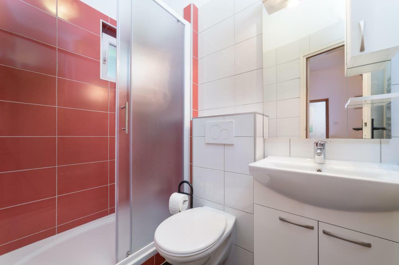 Apartments Jakovcev Бетина Екстер'єр фото