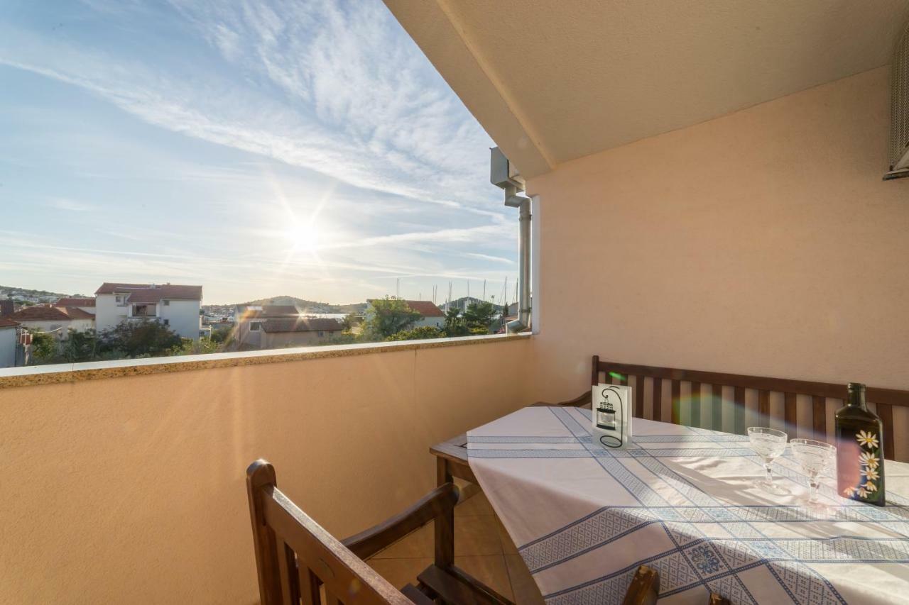 Apartments Jakovcev Бетина Екстер'єр фото