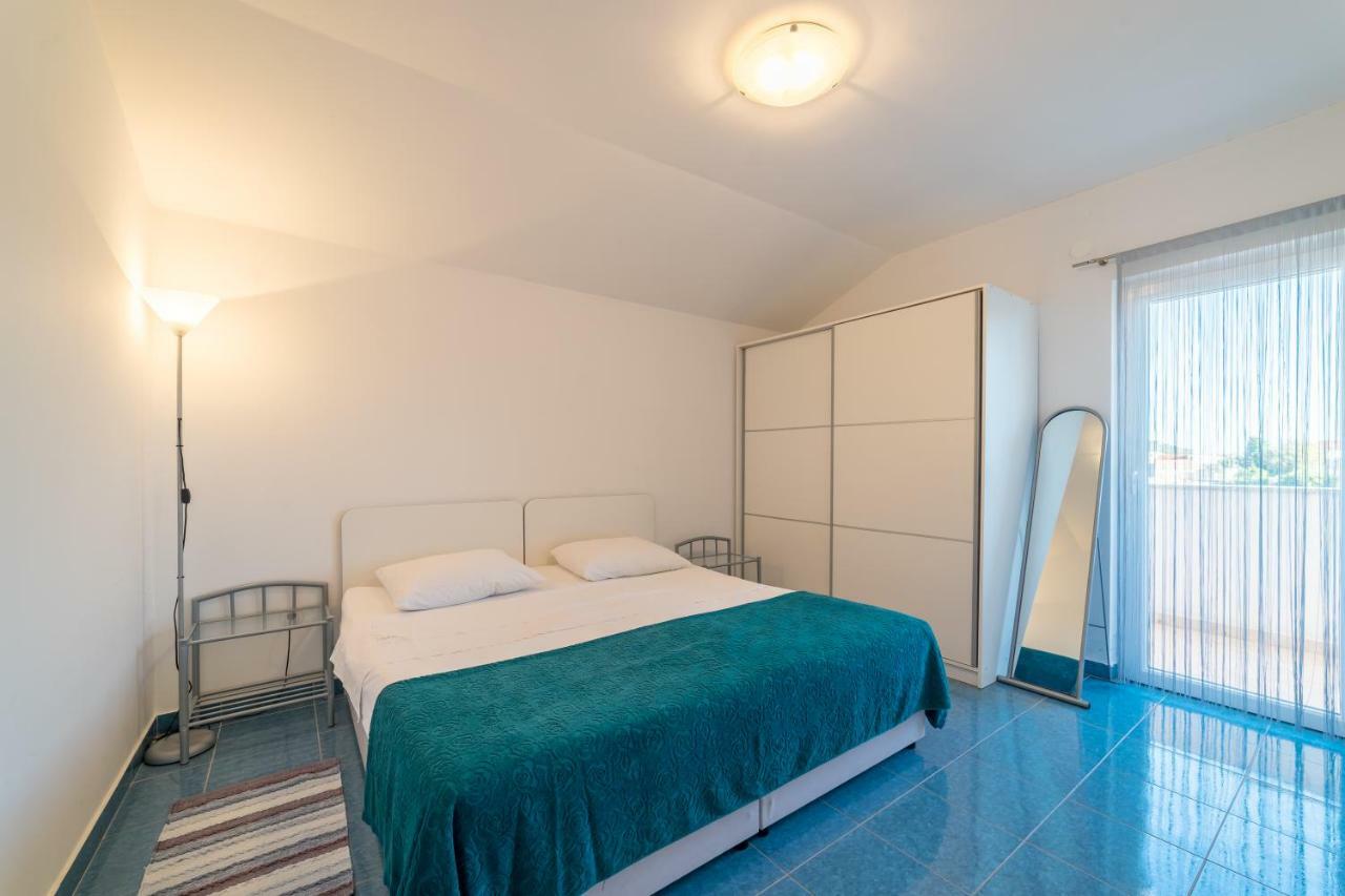 Apartments Jakovcev Бетина Екстер'єр фото