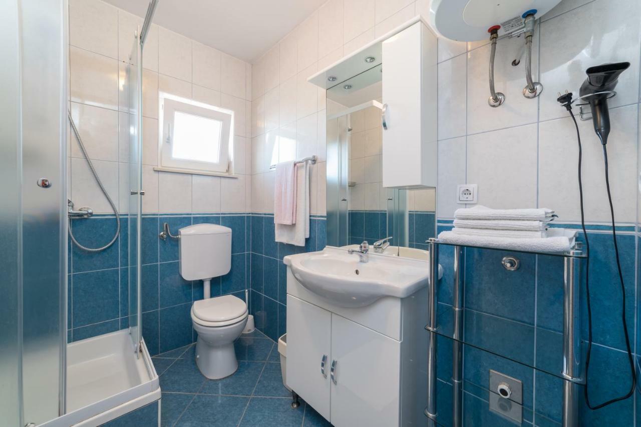 Apartments Jakovcev Бетина Екстер'єр фото
