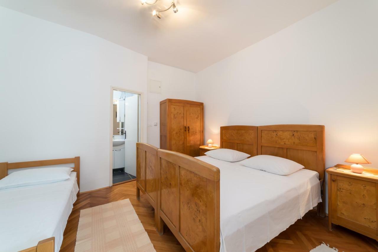 Apartments Jakovcev Бетина Екстер'єр фото