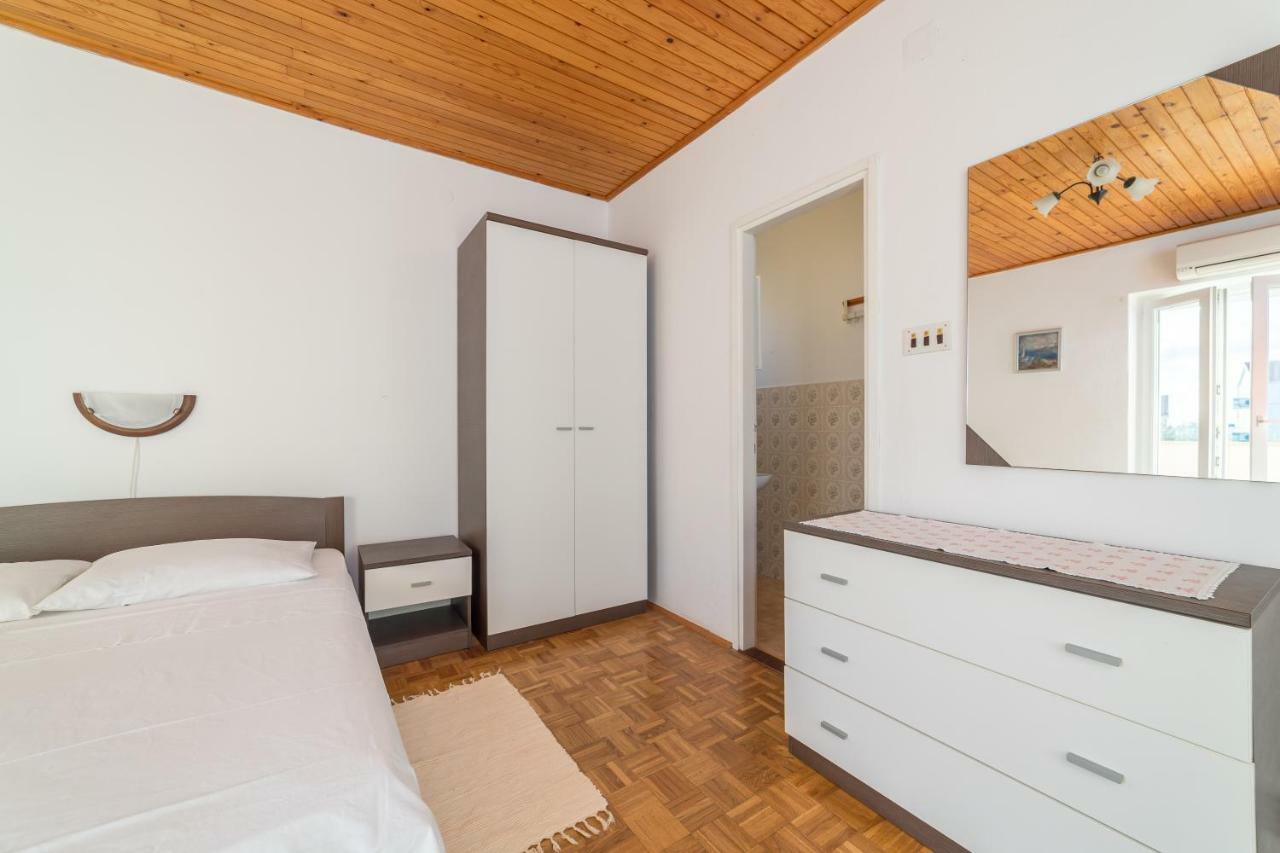 Apartments Jakovcev Бетина Екстер'єр фото