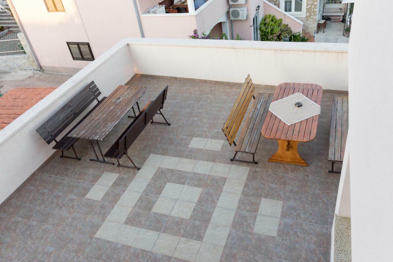 Apartments Jakovcev Бетина Екстер'єр фото