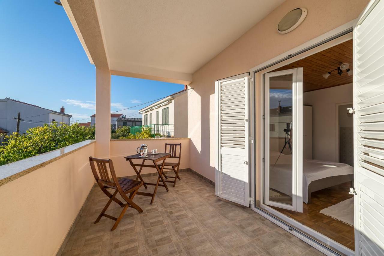 Apartments Jakovcev Бетина Екстер'єр фото